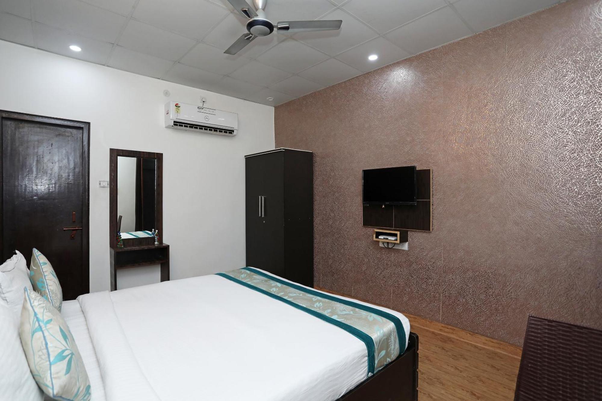 Oyo Shivansh Residency Lucknow